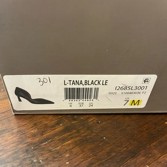 Franco Sarto Black 7m 3” pumps/heels - Picture 6 of 6